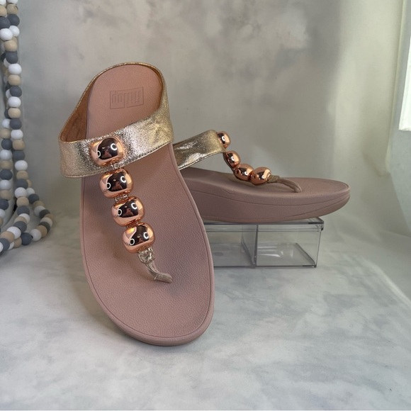 Fitflop Rose Gold Sandals Sleek Slip-On Design stylish Sandal Toe-post size 10 - Picture 10 of 10